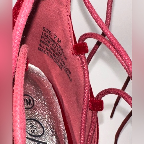 It's OK Red Velvet shoes Sz 7M - Picture 6 of 7
